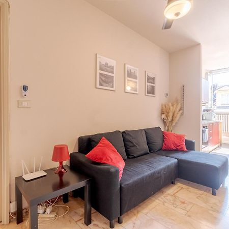 Апартаменты Casa Valeggio Attic Apt Few Steps From Porta Nuova Турин Экстерьер фото