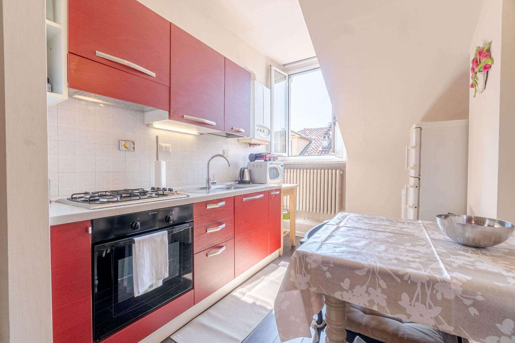 Апартаменты Casa Valeggio Attic Apt Few Steps From Porta Nuova Турин Экстерьер фото